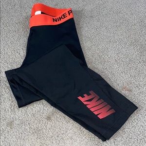 Nike Pro Capri Pants